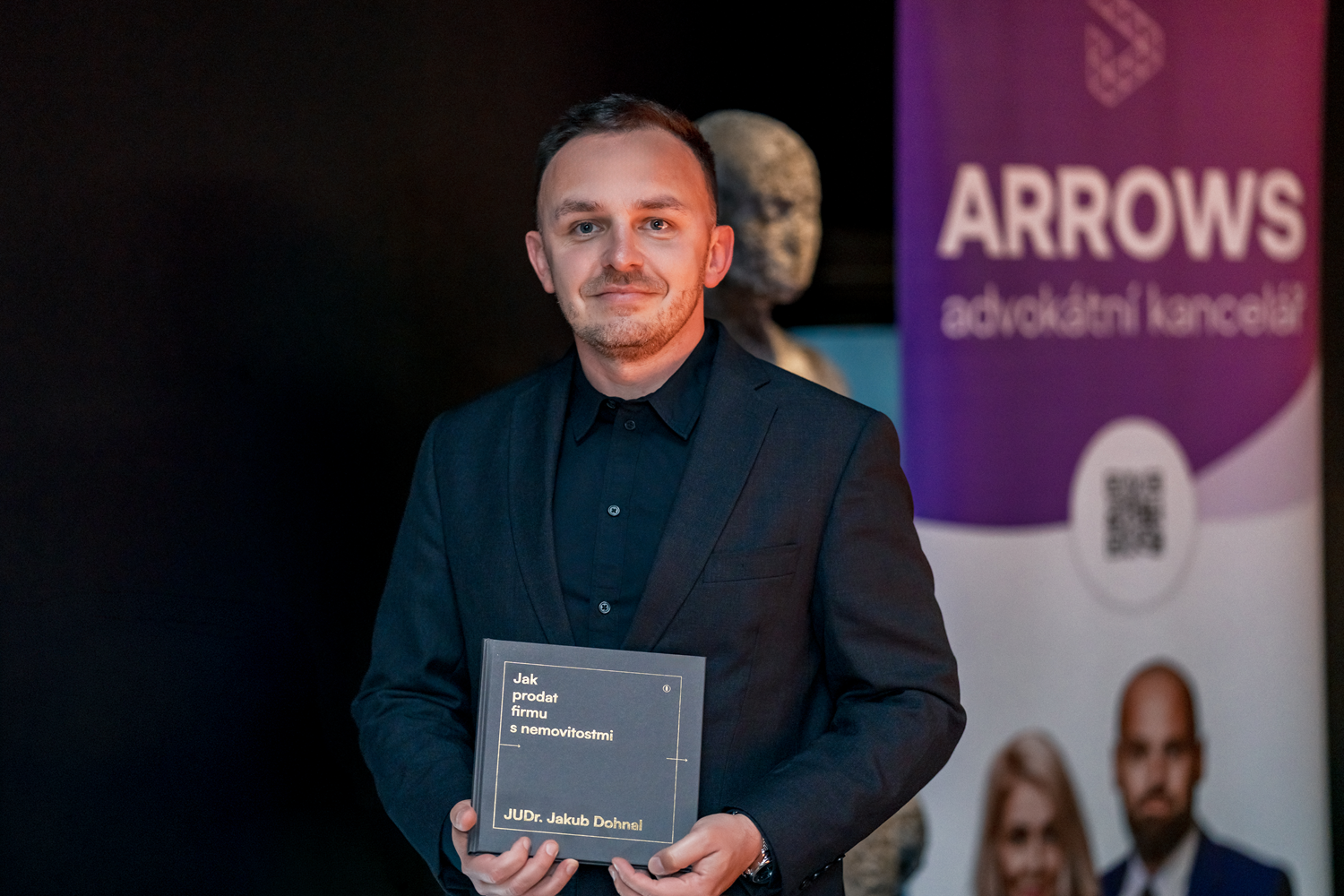 Na snímku autor knihy a řídící partner ARROWS advokátní kanceláře, Jakub Dohnal. 